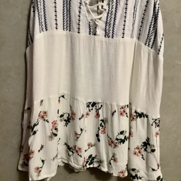 HUMMINGBIRD White Black Floral Boho Tie Blouse Size Small - Picture 5 of 10